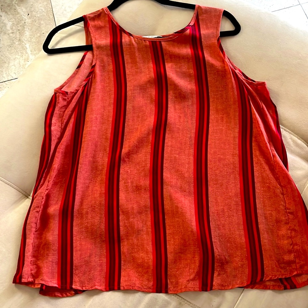 Lucky Brand sleeveless women blouse size Small.